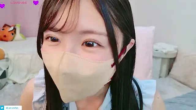 Snapshot of anchan_ chatting on June 25, 1:15 pm anchan online show from June 25, 1:15 pm