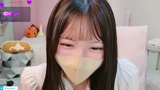 Snapshot of anchan_ chatting on June 26, 1:26 pm anchan online show from June 26, 1:26 pm
