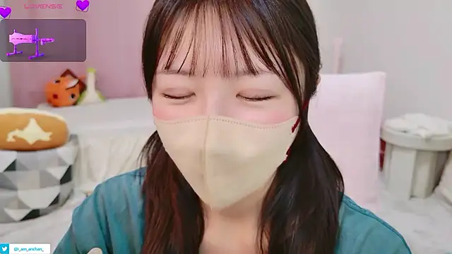 Snapshot of anchan_ chatting on June 29, 12:27 pm anchan online show from June 29, 12:27 pm