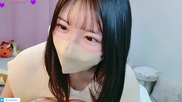 Snapshot of anchan_ chatting on July 11, 12:52 pm anchan online show from July 11, 12:52 pm