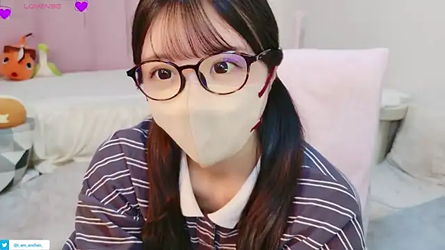 Snapshot of anchan_ chatting on July 13, 1:03 pm anchan online show from July 13, 1:03 pm