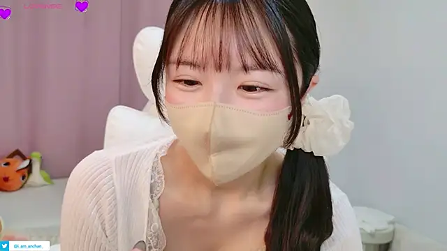 Snapshot of anchan_ chatting on July 28, 12:59 pm anchan online show from July 28, 12:59 pm