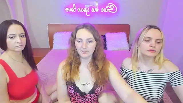 MagicEyess online show from March 22, 7:45 am