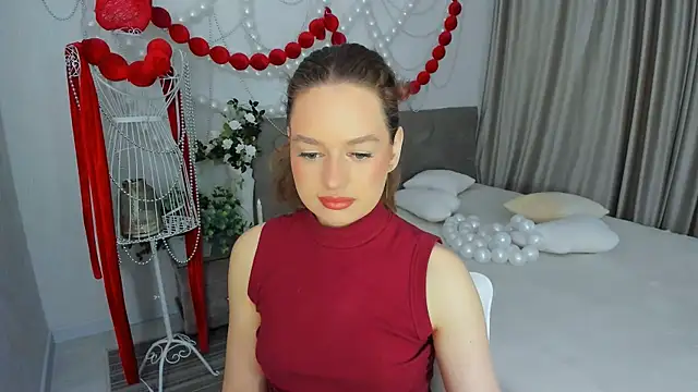 MiracleCurly online show from April 12, 10:09 am