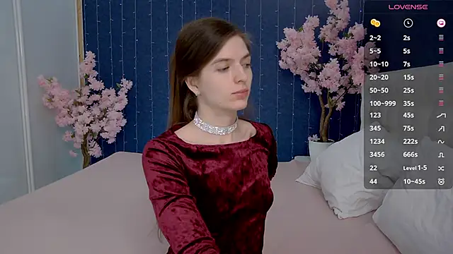 -Mirror-Girl- online show from February 6, 1:32 pm