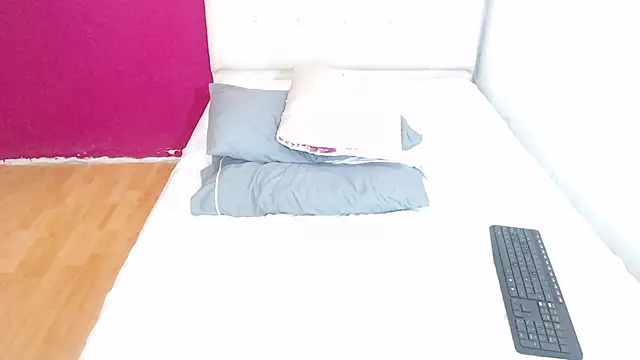 cock whisperer69  online show from December 7, 1:14 am