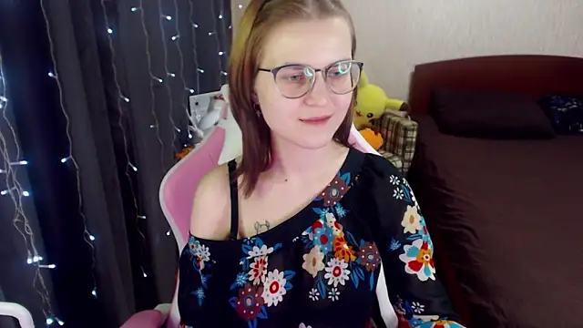 MissBrightShine online show from January 21, 4:16 pm