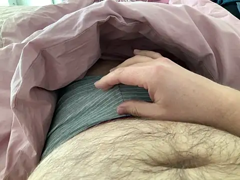 Benni81nrw online show from April 21, 3:28 pm