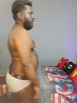 Rayansmith  online show from November 6, 2:40 pm