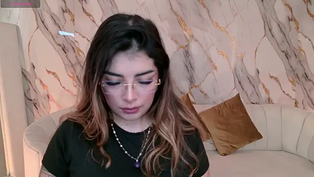 LisaMonroe  online show from December 2, 11:59 am