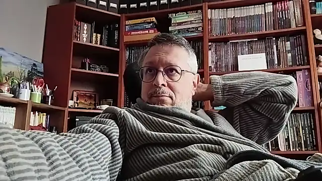 Mandra is a whore online show from November 22, 10:25 am