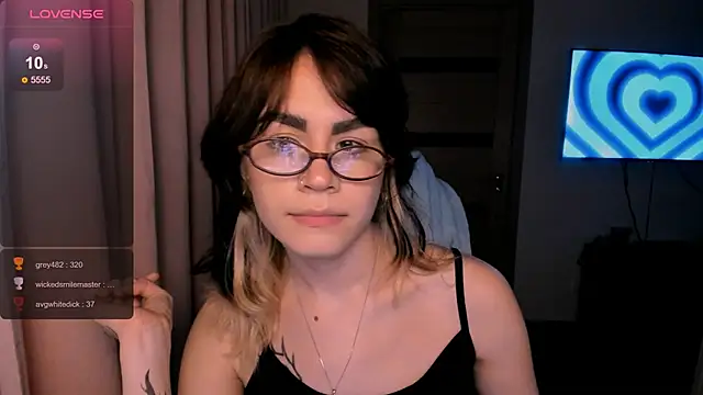 Snapshot of _selectrra chatting on January 10, 2:13 pm  selectrra online show from January 10, 2:13 pm