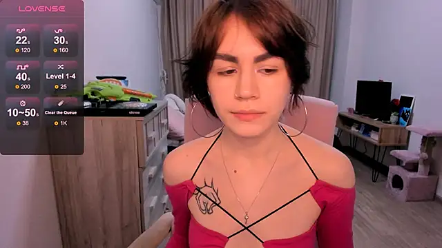 Snapshot of _selectrra chatting on February 15, 2:33 pm  selectrra online show from February 15, 2:33 pm