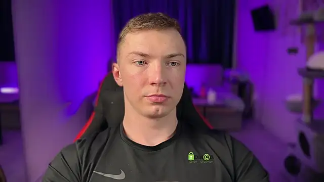 Snapshot of iron__chap chatting on February 15, 8:49 pm iron chap online show from February 15, 8:49 pm