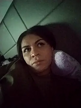 Snapshot of lucy_and_mike7 chatting on February 14, 1:40 pm lucy and mike7 online show from February 14, 1:40 pm