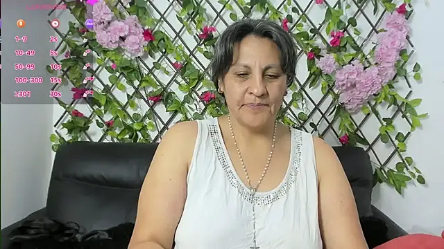 merlyna goldens online show from November 7, 11:27 pm