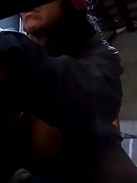 Snapshot of davidatration15 chatting on October 9, 4:10 am davidatration15 online show from October 9, 4:10 am