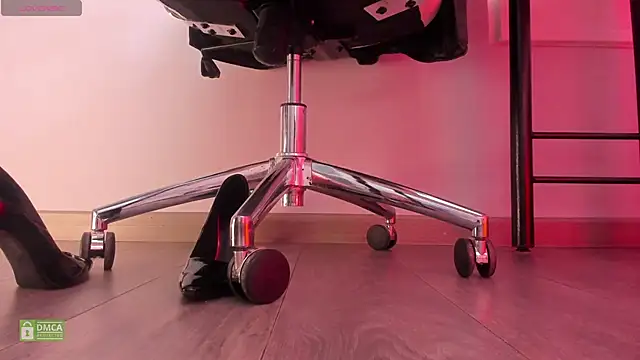 ammeliaa  online show from November 29, 6:49 am