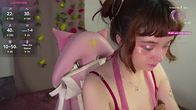 Snapshot of molly_russell chatting on October 26, 10:04 pm molly russell online show from October 26, 10:04 pm