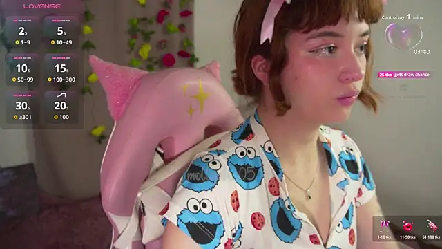 Snapshot of molly_russell chatting on November 4, 10:53 pm molly russell online show from November 4, 10:53 pm