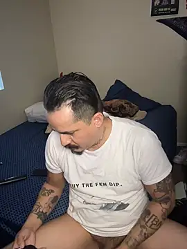 Snapshot of PeterGrandee chatting on April 30, 8:57 pm PeterGrandee online show from April 30, 8:57 pm