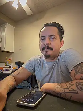 Snapshot of PeterGrandee chatting on May 7, 5:18 pm PeterGrandee online show from May 7, 5:18 pm