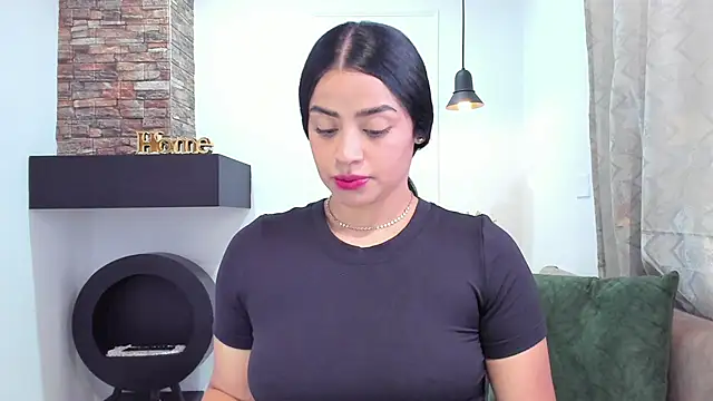 Snapshot of Paula_Desousa chatting on October 7, 7:33 pm Paula Desousa online show from October 7, 7:33 pm