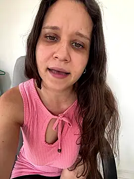 Snapshot of hotcookie28 chatting on January 18, 6:34 pm hotcookie28 online show from January 18, 6:34 pm