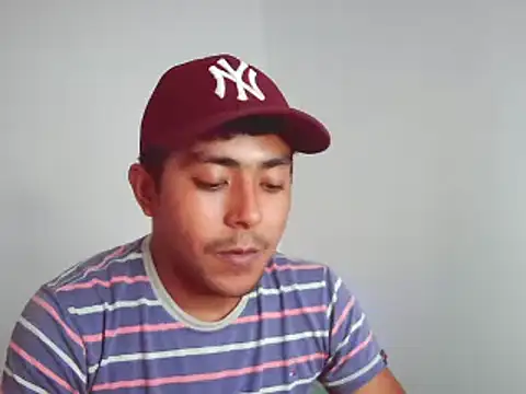 Snapshot of wailer_ chatting on December 11, 4:53 pm wailer online show from December 11, 4:53 pm