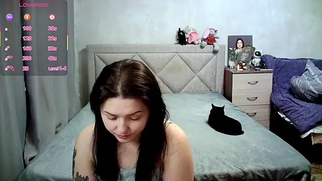 juliettkalen online show from March 18, 3:20 am