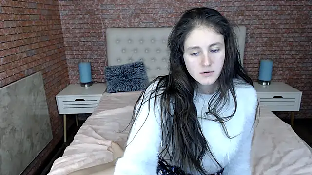 Holliy Cooper online show from December 27, 5:16 pm