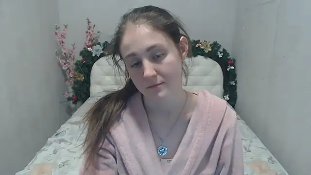 Holliy Cooper online show from January 16, 3:35 pm