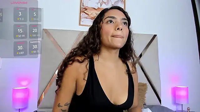 carolynne18 online show from October 3, 12:24 pm