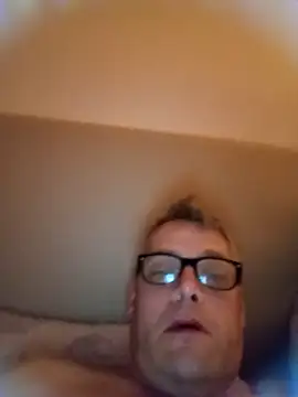 adriaan1975 online show from November 2, 3:42 am