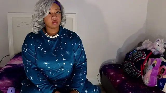 temptressbeauty24 online show from December 13, 5:49 am