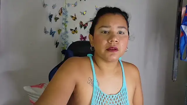 lucy hairypussy83 online show from November 29, 1:03 pm