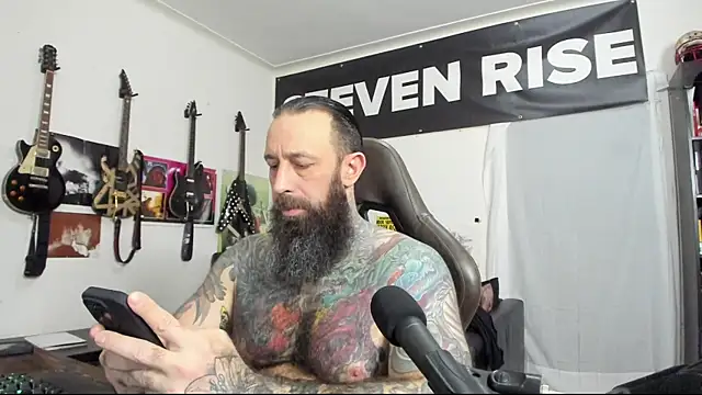 StevenRiseNYC online show from January 31, 11:24 pm