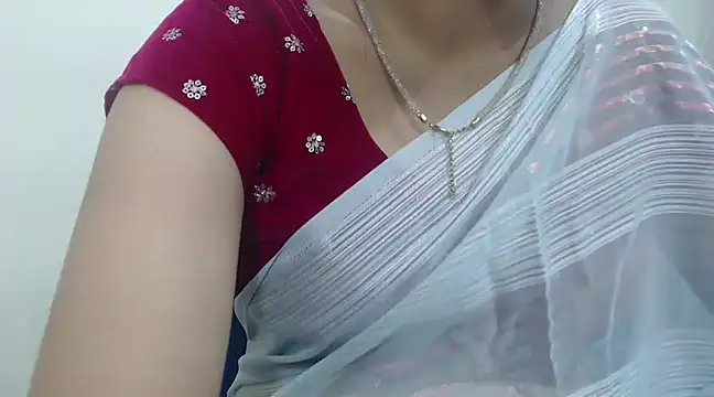 Snapshot of Lovely_Siri_23 chatting on January 21, 11:03 am Lovely Siri 23 online show from January 21, 11:03 am