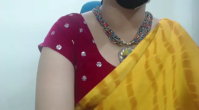 Snapshot of Lovely_Siri_23 chatting on February 12, 6:40 am Lovely Siri 23 online show from February 12, 6:40 am