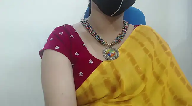 Snapshot of Lovely_Siri_23 chatting on February 12, 3:16 pm Lovely Siri 23 online show from February 12, 3:16 pm