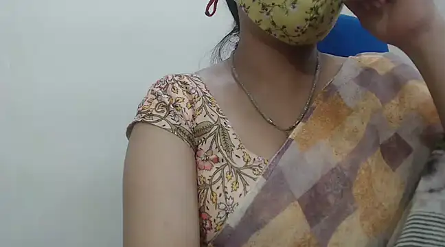 Snapshot of Lovely_Siri_23 chatting on March 3, 9:55 am Lovely Siri 23 online show from March 3, 9:55 am