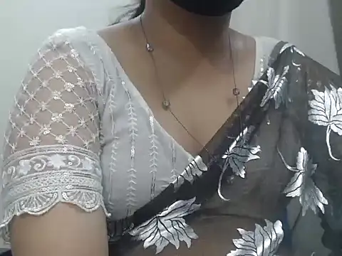 Lovely Siri 23 online show from April 24, 12:18 pm