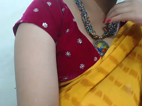 Lovely Siri 23 online show from June 6, 1:38 pm