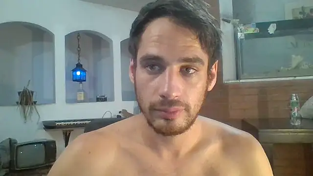 Snapshot of Stevenson988 chatting on February 3, 10:48 pm Stevenson988 online show from February 3, 10:48 pm