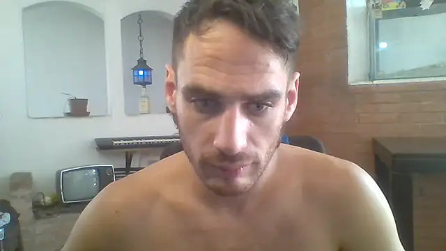 Snapshot of Stevenson988 chatting on February 18, 4:36 pm Stevenson988 online show from February 18, 4:36 pm