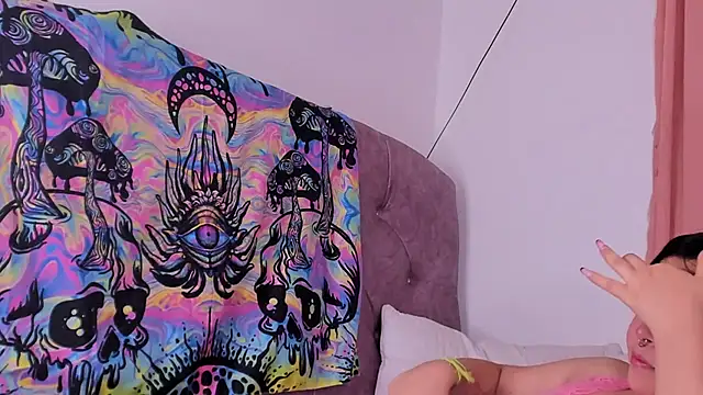 amy 18 online show from January 15, 7:26 am