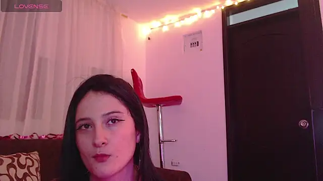 Snapshot of AlissonnFoxx chatting on March 2, 1:58 am AlissonnFoxx online show from March 2, 1:58 am