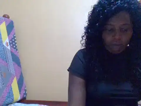 Snapshot of sweetbabra1 chatting on December 26, 4:43 am sweetbabra1 online show from December 26, 4:43 am