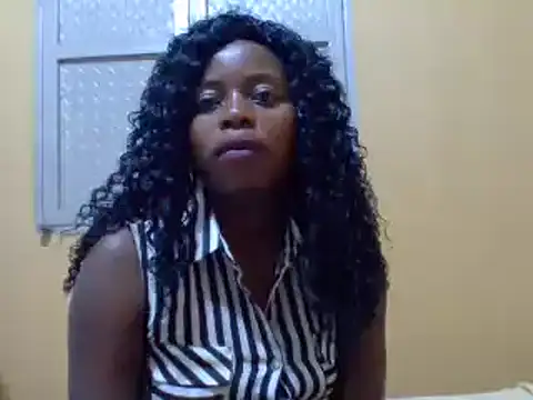 Snapshot of sweetbabra1 chatting on January 5, 5:20 am sweetbabra1 online show from January 5, 5:20 am
