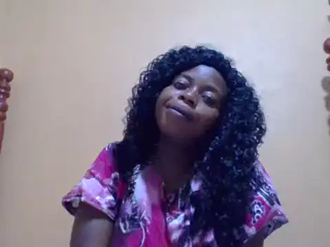 Snapshot of sweetbabra1 chatting on January 15, 6:01 am sweetbabra1 online show from January 15, 6:01 am